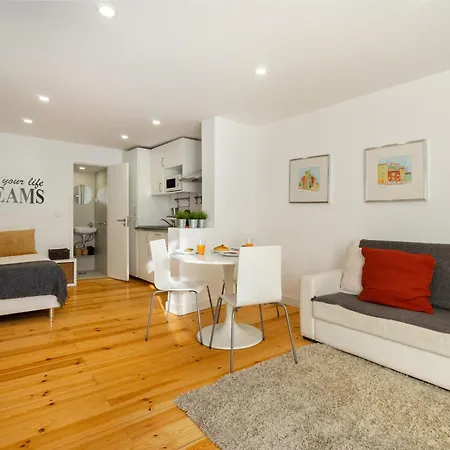 Whome Martim Moniz * Lisboa